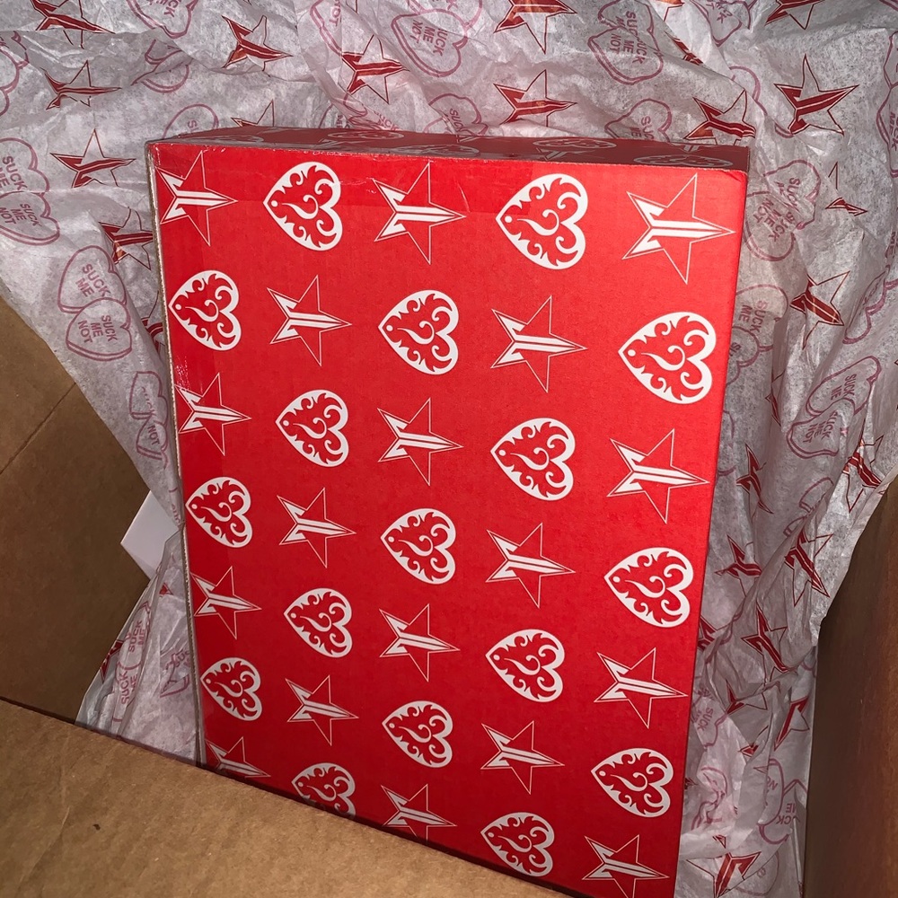 Jeffree Star Valentines 2020 Mystery Box